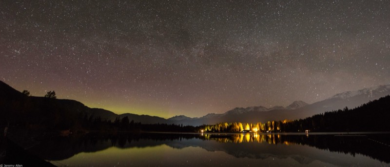 Aurora Over a Mountain Lake &mdash; stock photo by Jeremy Allen