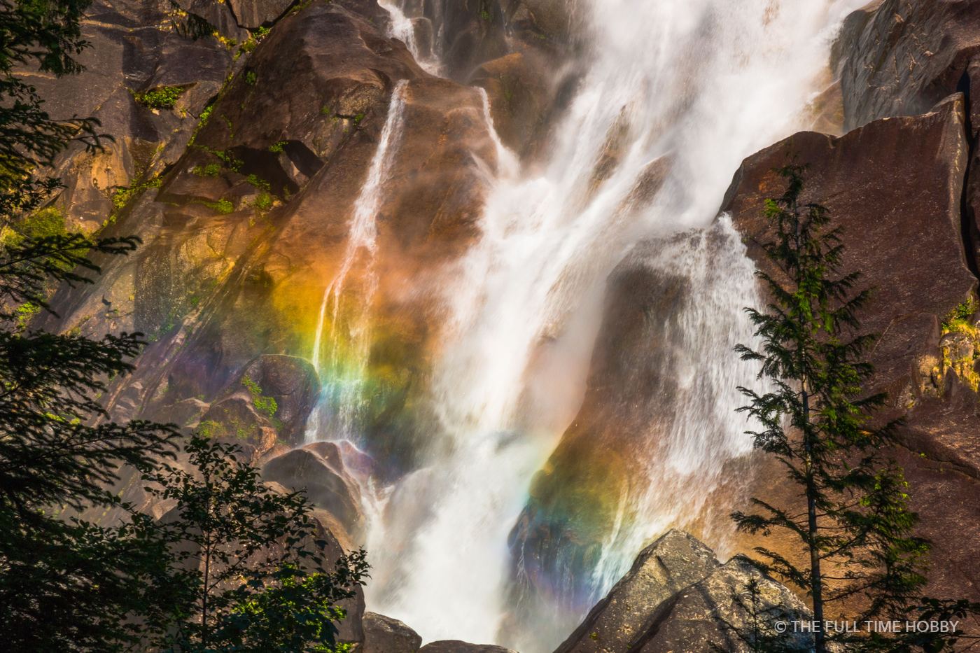 Rainbow Waterfall, Shannon Falls Provincial Park, Squamish, BC